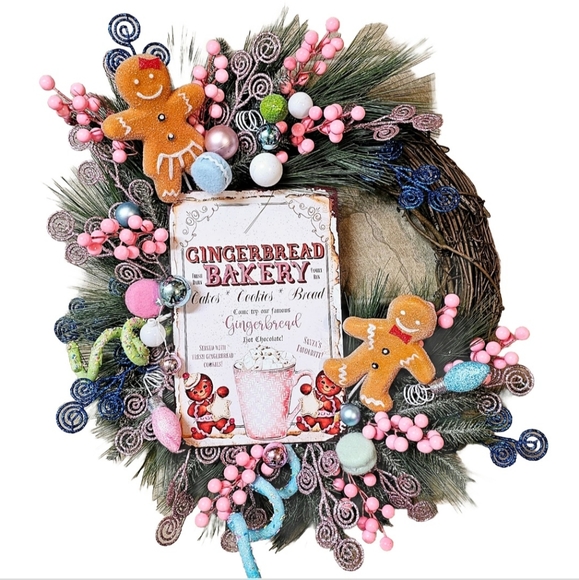 Gingerbread bakery Christmas wreath - Picture 5 of 10